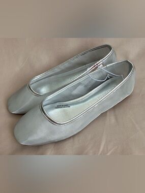 Joe Fresh Silver Mesh Ballet Flats Size 7 Square Toe Metallic NWT